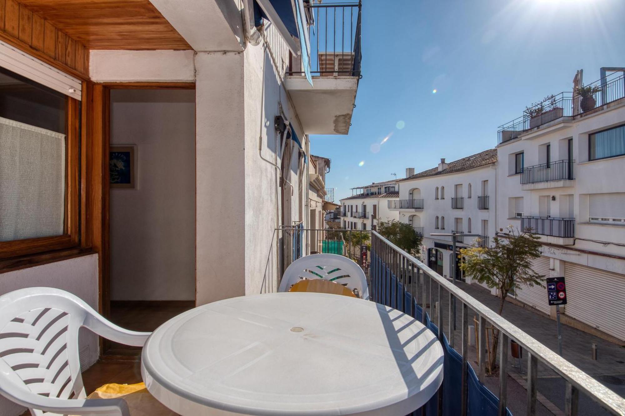 Apartaments Can Niell カレリャ・デ・パラフルジェリ エクステリア 写真